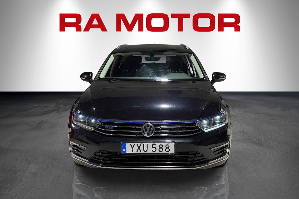 Volkswagen Passat GTE |Drag | Kamera | Nyservad | Låga mil 2018