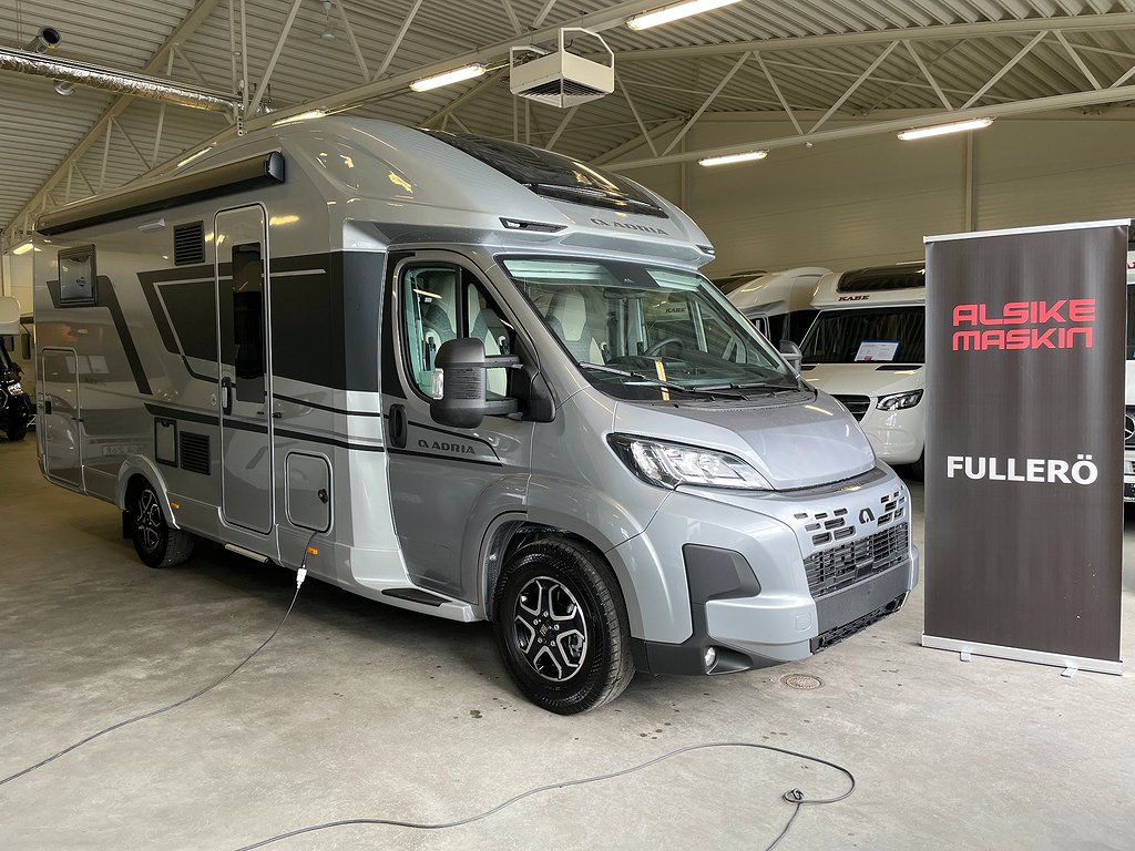 Adria Matrix Supreme 670 SC / ALDE / Taksäng / 5 bältad /Ugn - Adria