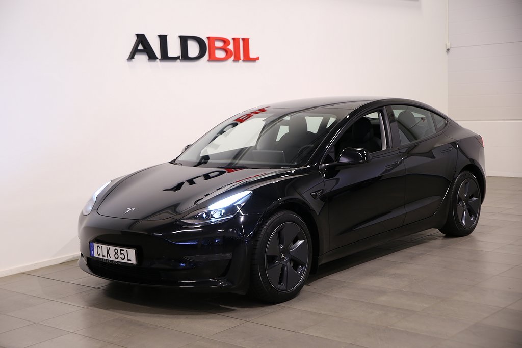 Tesla Model 3 Dual Motor Long Range 440hk AWD / Drag / Läder / Pano