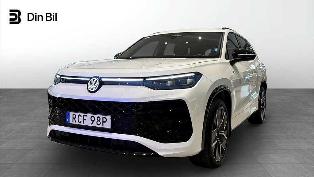 Volkswagen Tayron R-LINE 2.0 TSI 265 hk 4M Panorama/Värmare/Drag