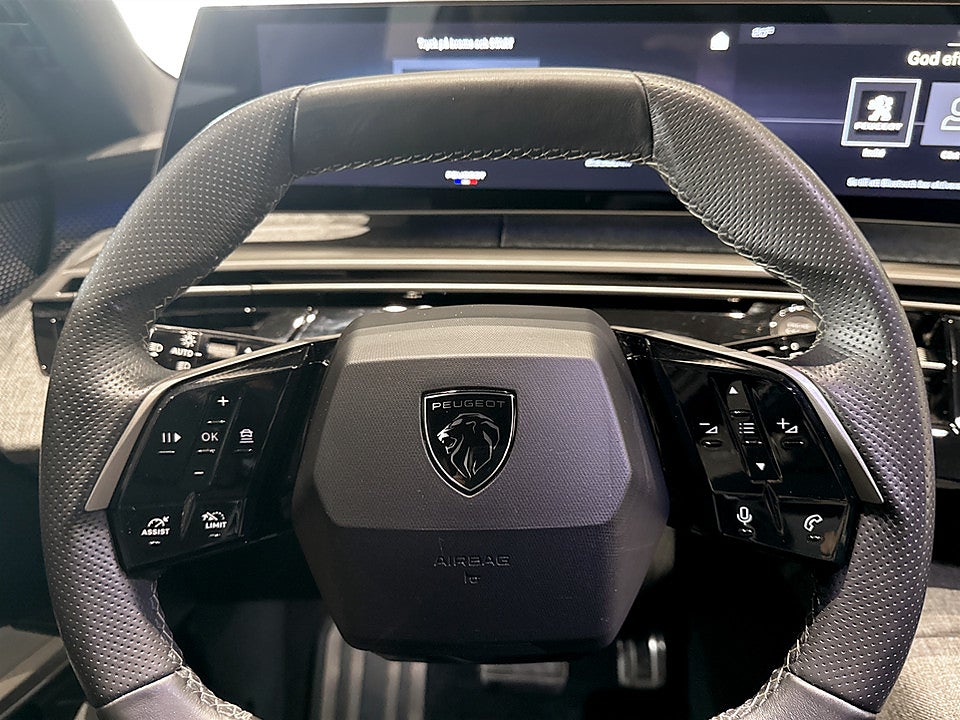 Bild på Peugeot 5008 GT Hybrid 145hk Aut 7-SITS B-KAMERA CARPLAY