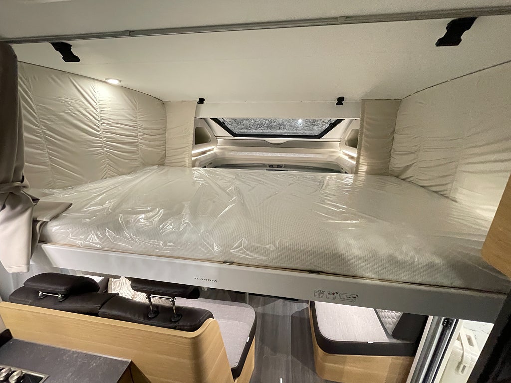 Adria Matrix Axess 670 SL /Taksäng/Automat/5 bältad/B-körkort - Adria