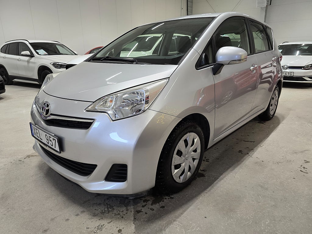 Toyota Verso-S 1.33 Dual VVT-i *Dragkrok *7500 mil *Kamera