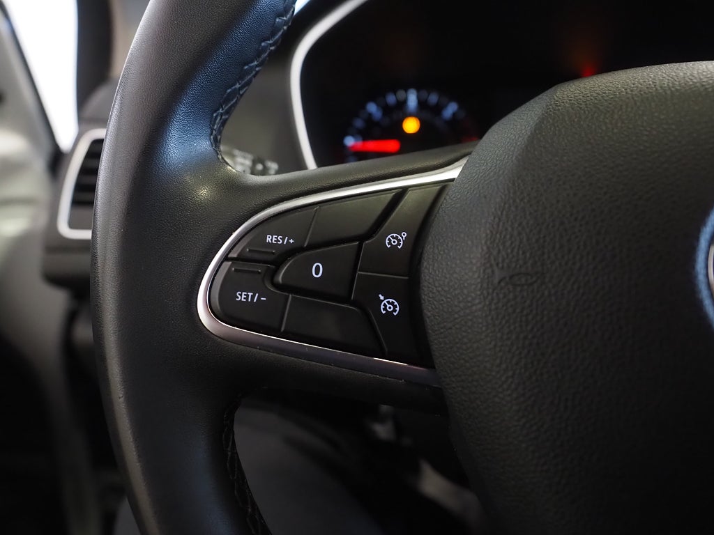 Renault Mégane 1.5 Blue dCi EDC Automat | P-Sen | Ledramp | 2022