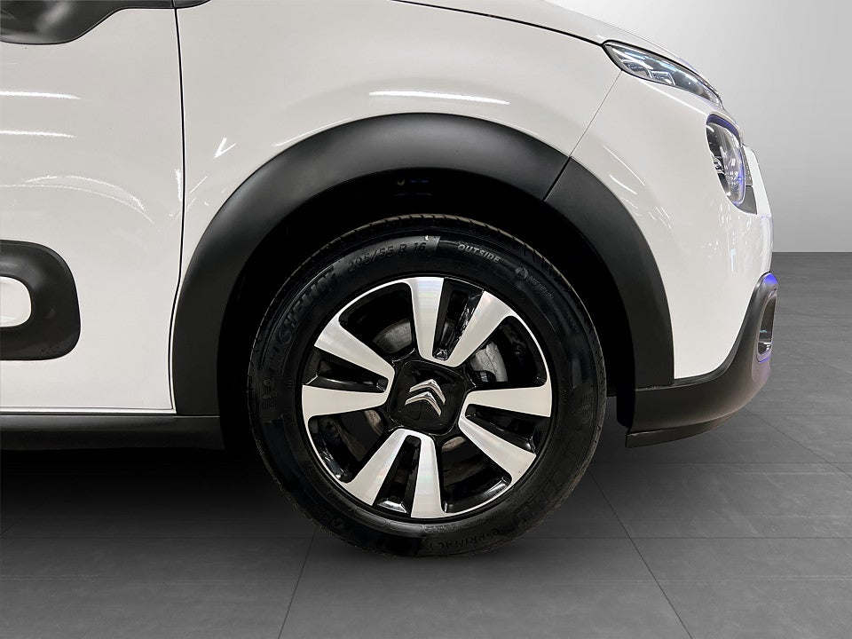 Bild på Citroën C3 Shine 1.2 PT 110hk Aut BACKSENSORER BLUETOOTH 
