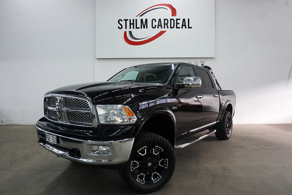 RAM 1500 Laramie 5.7 V8 HEMI 4x4 HÖJD MUDDERS GORHINO MOMS