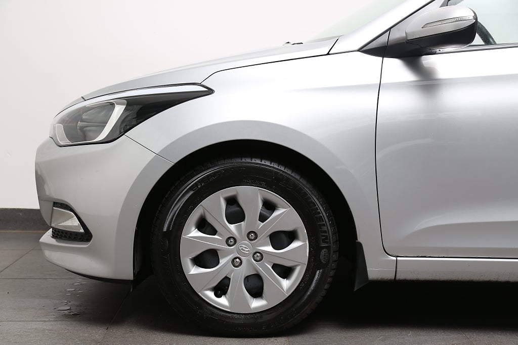 Hyundai i20 1,2 84hk Comfort 5D I 1ägare I Nyservad 2016