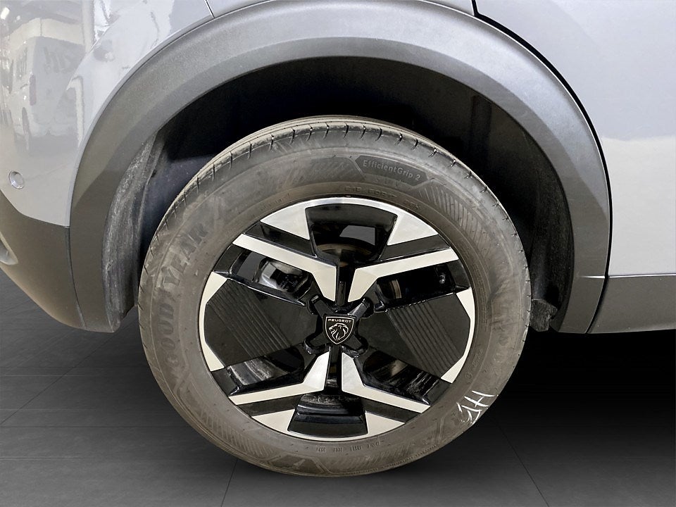 Bild på Peugeot 2008 GT 1.2 PT 130hk Aut - 360,ELSTOL MED MINNE