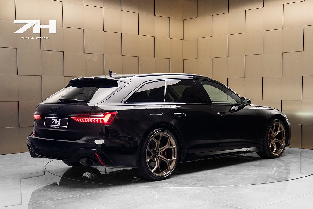 Audi RS6 Performance / 22" / Alpin Pkt. / Laser / Pano / Drag