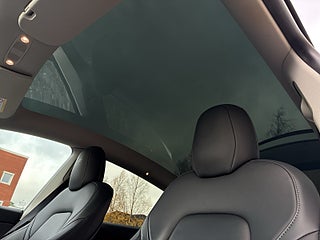 Tesla Model Y Long Range AWD Navi/Elstol/Pano/SoV-Däck/360/Rattvärm – bild 20