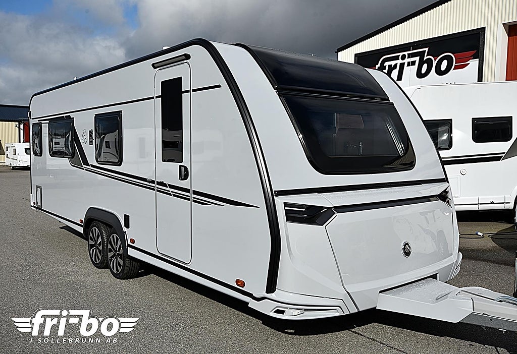 Knaus 650 PXB Südwind Black Selection, Queenbed