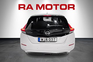 Halvkombi Nissan Leaf 8 av 23