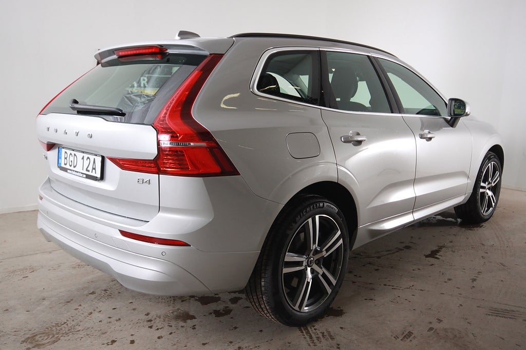 Volvo XC60 2022 - miniatyr 2