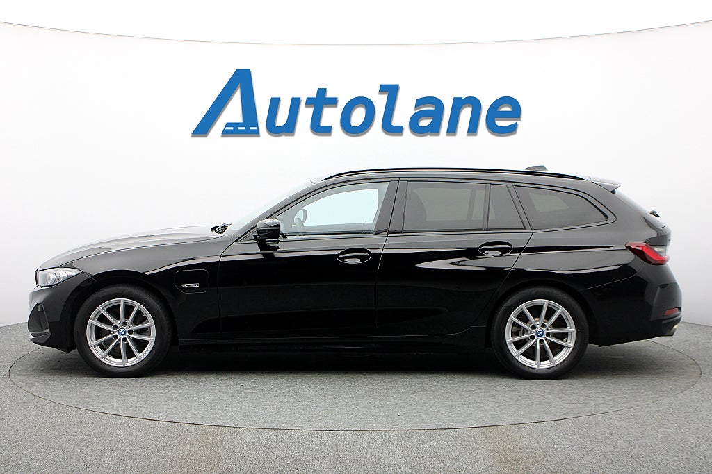 BMW 330e xDrive Touring Drag,CarPlay,GPS Sommarkampanj 4,99%