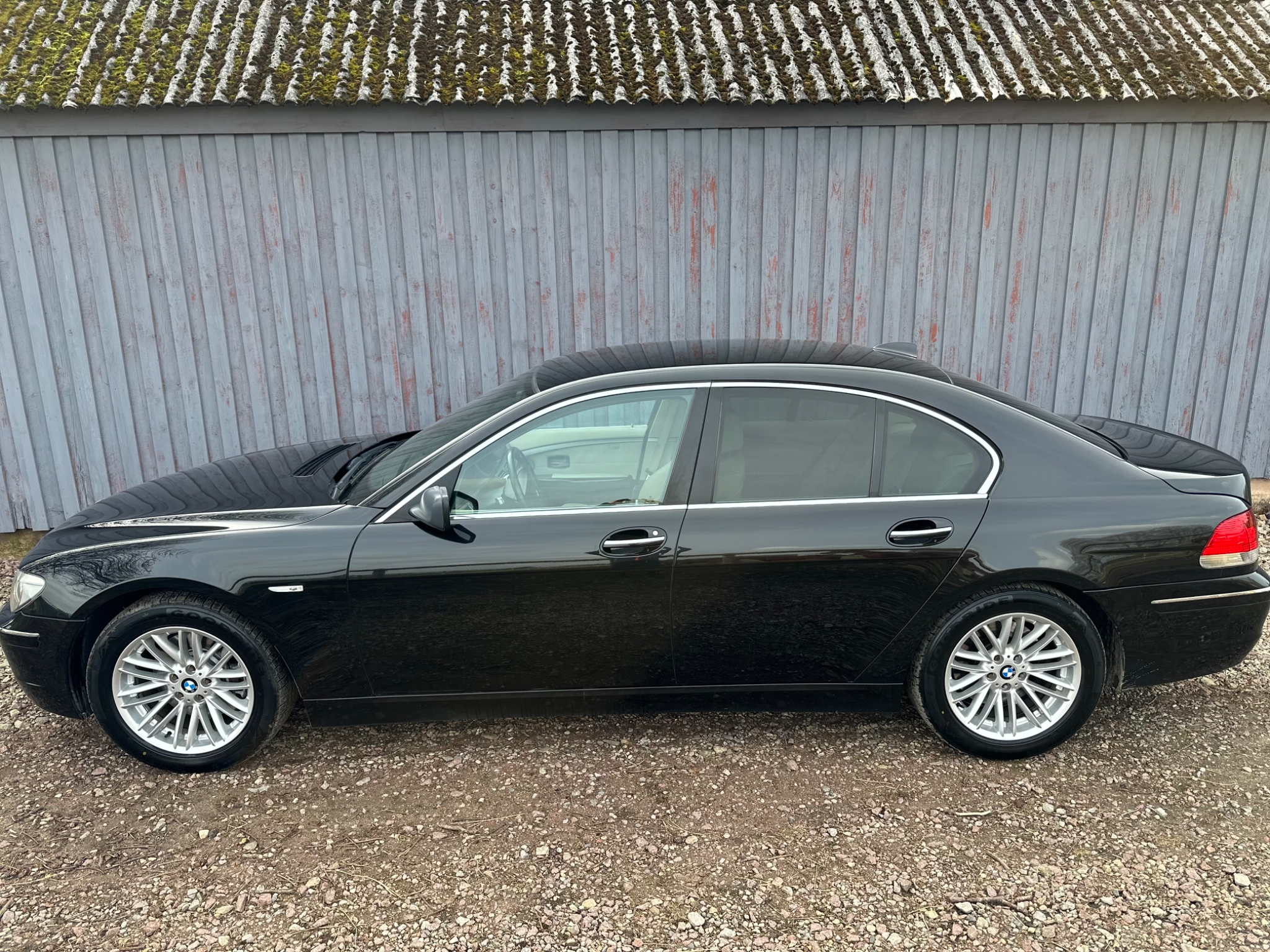BMW 730