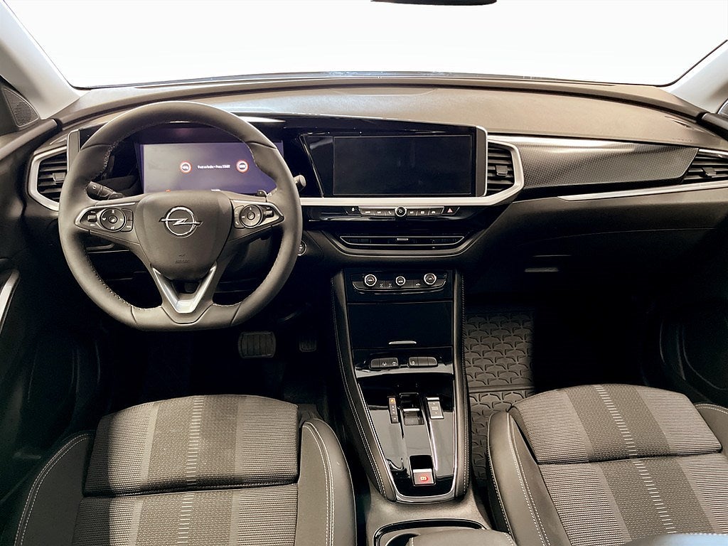 Bild på Opel Grandland GS 1.2 PT 130hk Aut - B-KAMERA, CARPLAY