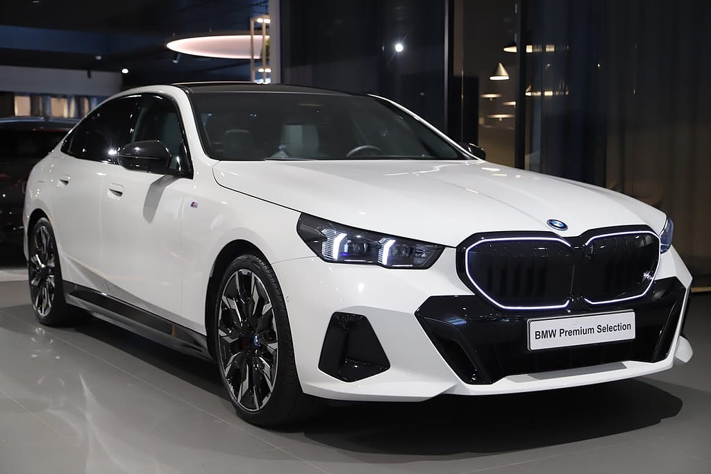 BMW 530e xDrive M Sport PRO / PANO / DAP