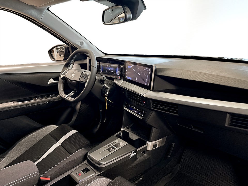 Bild på Opel Frontera GS 1.2 Turbo Hybrid 145hk Aut B-KAMERA NAVI