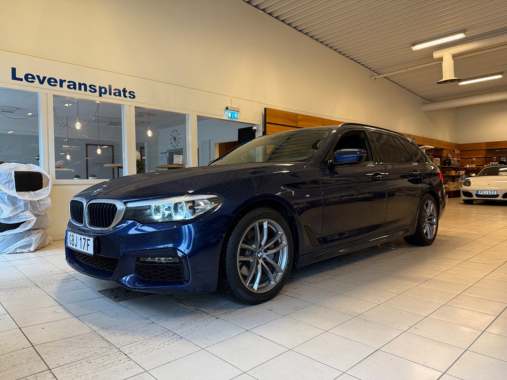 BMW 520 dxDrive Aut M-Sport Värmare Drag Kamera Connected HIFI