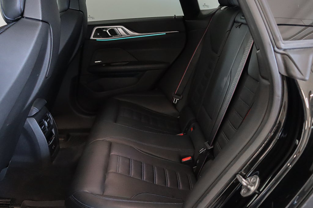 BMW i4 M50 xDrive Gran Coupé MOMS Taklucka H/K 360° HuD Läder
