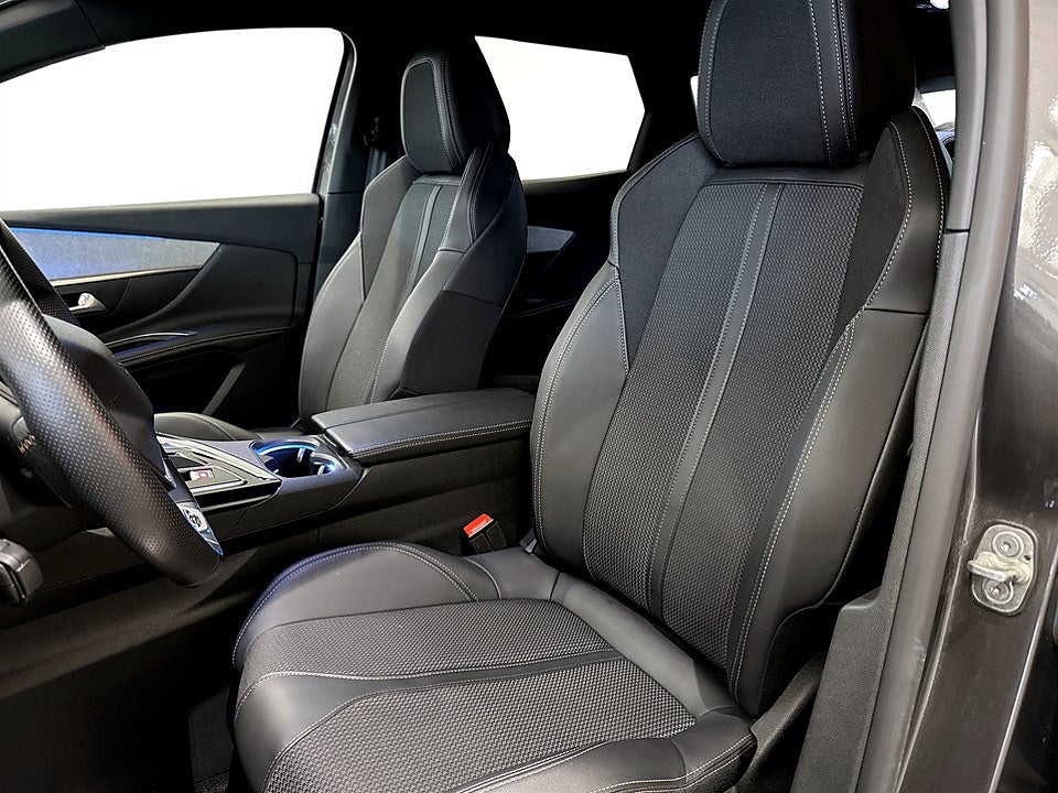 Bild på Peugeot 3008 GT 1.2 PT 130hk Aut - B-KAMERA,NAVI,CARPLAY