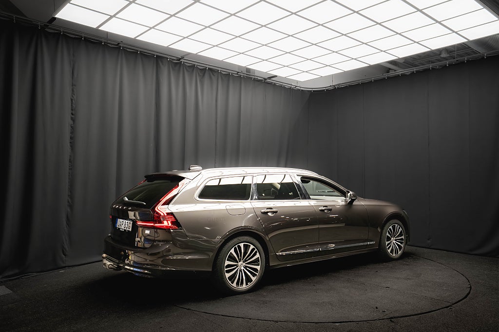 Volvo V90 Recharge II T6 AWD DRAG 360° BLIS 1-ÄGARE 95.5SoH% MOMS