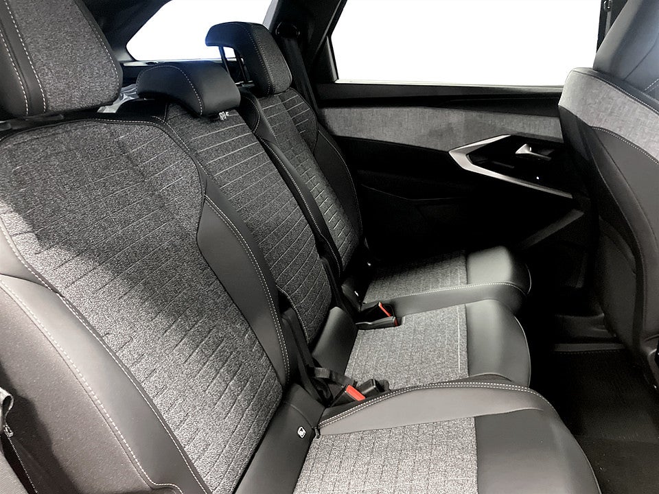 Bild på Peugeot 5008 GT Hybrid Aut - HYRBIL