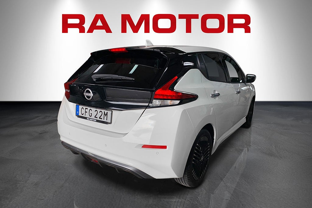 Nissan Leaf N-Connecta 39KwH MOMS 360 NAV