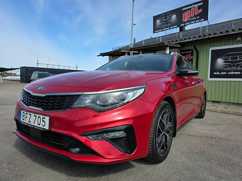 Kia Optima Sport Wagon 1.6  GT-Line / Panorama / Drag / H&K /