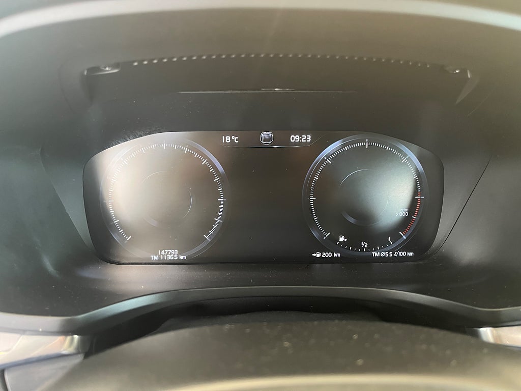 Volvo V60 Cross Country B4 AWD Geartronic Advanced Navi Pro Edition Euro 6 Drag thumbnail