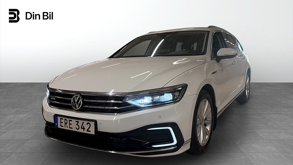 Volkswagen Passat GTE 218hk Drag B-Kamera Värmare Cockpit
