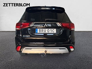 SUV Mitsubishi Outlander 4 av 15