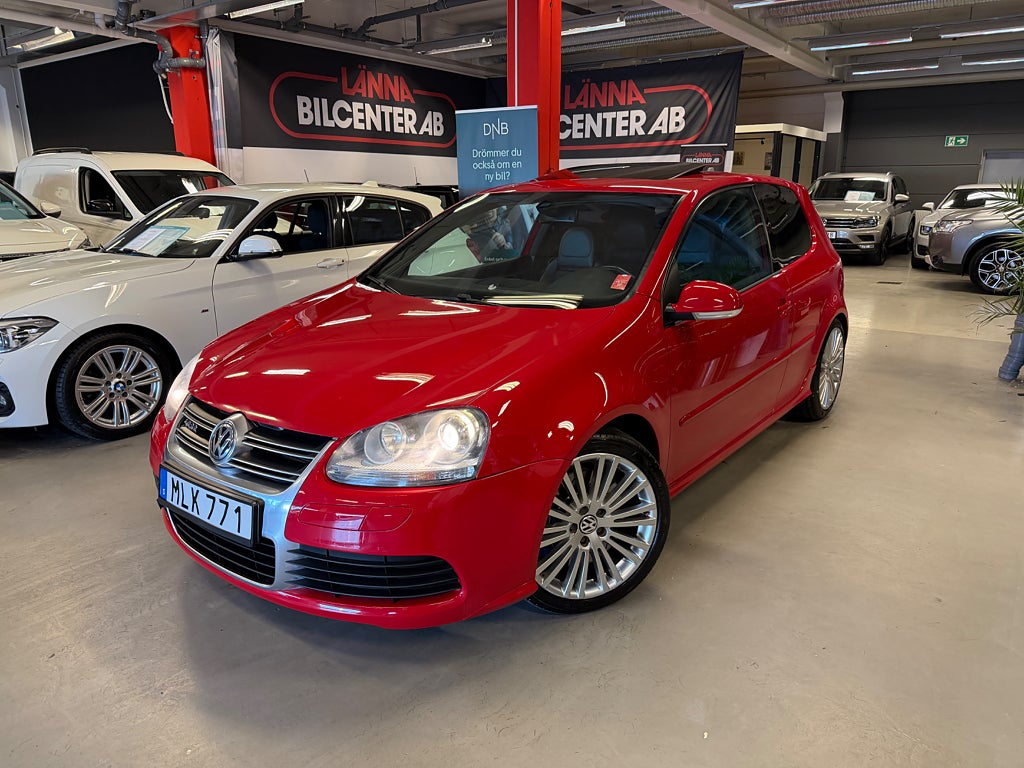 Volkswagen Golf R32 3.2 V6 4Motion 250hk DSG Taklucka Motorvärmare SoV