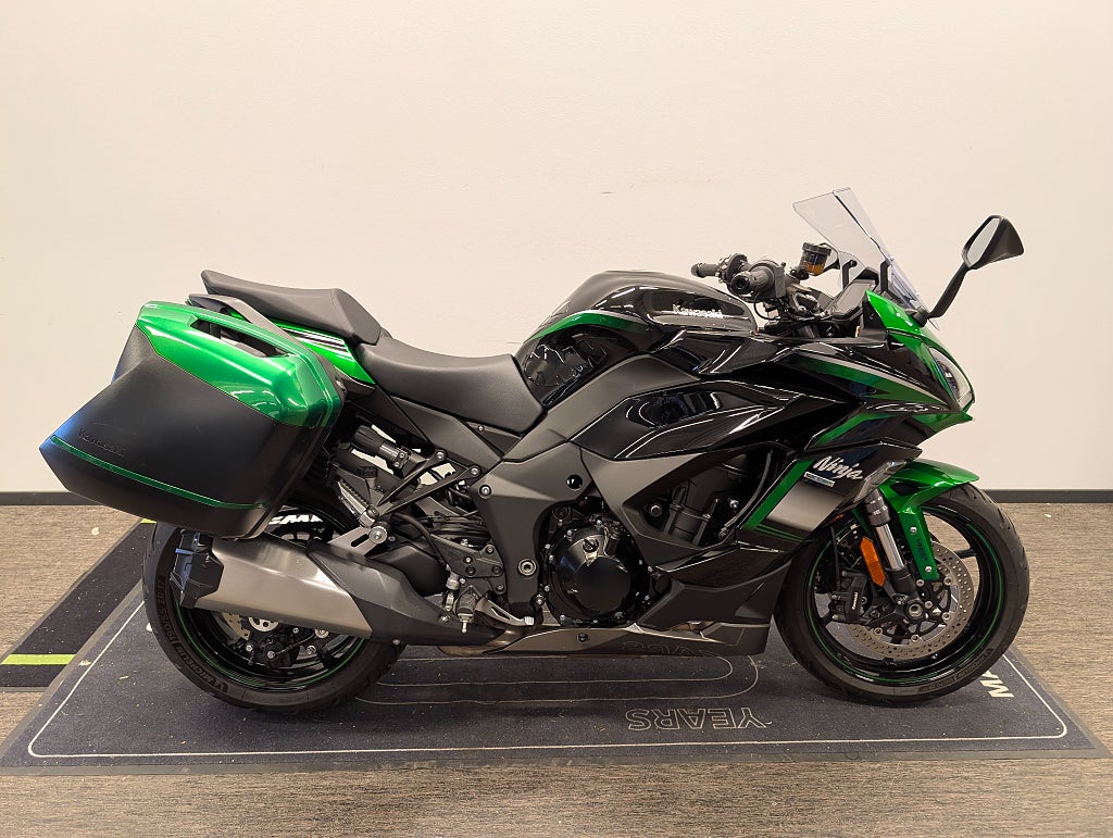 Kawasaki Ninja Z1000SX
