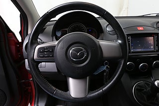 Halvkombi Mazda 2 18 av 25