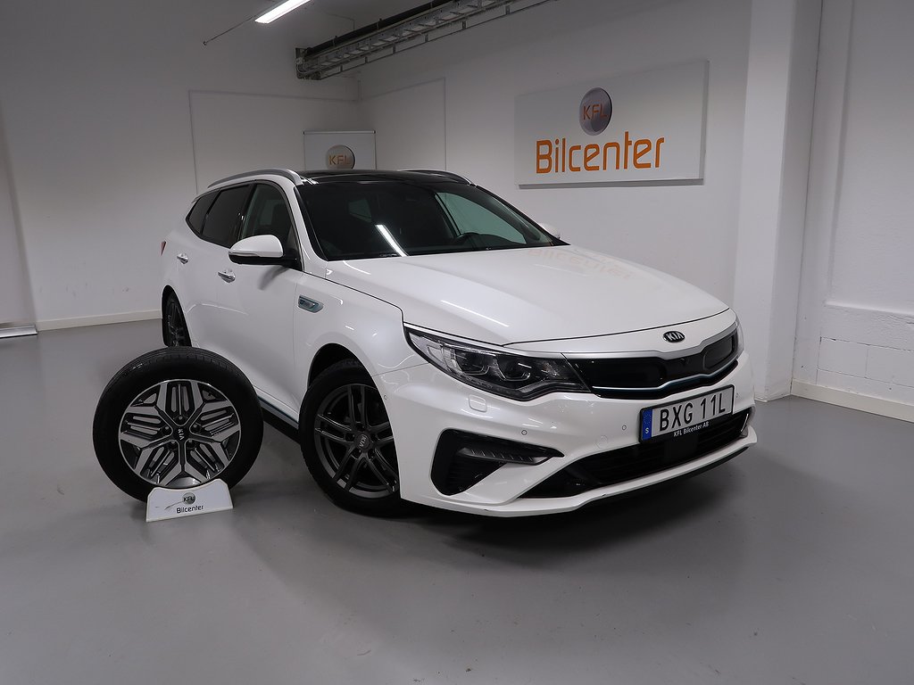 Kia Optima V-Däck ingår 360kam-H/K-Pano-Ventstolar-Drag-Navi-Värmare-Carpla