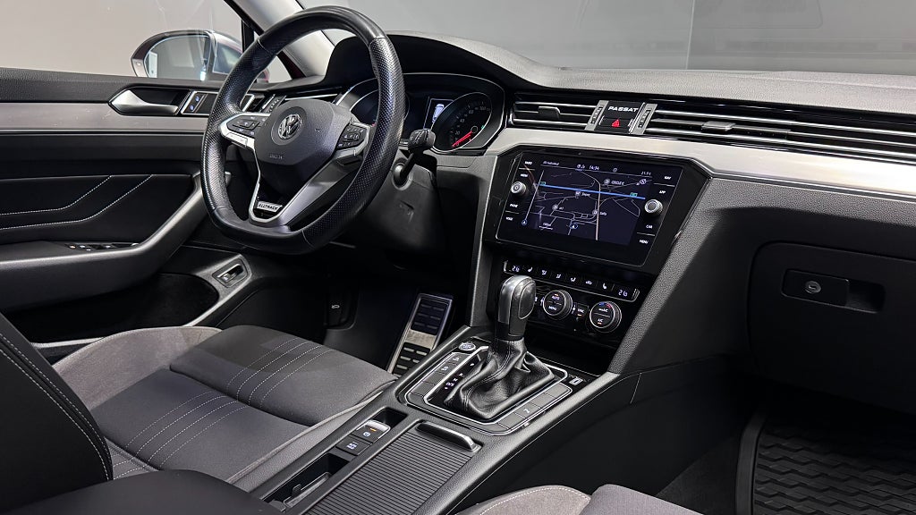 Volkswagen Passat Alltrack 2020 - miniatyr 7