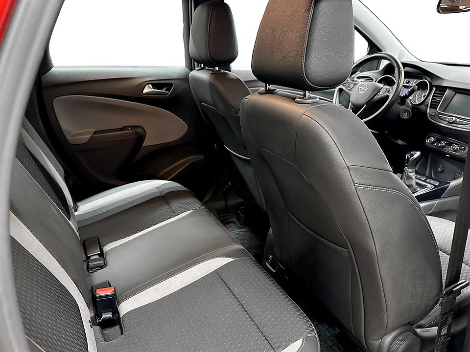 Bild på Opel Crossland X 5D Dynamic 1.2 Turbo 110hk BACKSENSORER