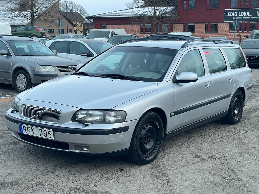 Volvo V70 2.4 T | 200HK | Automat 