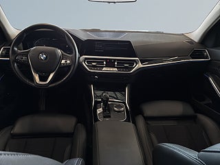 BMW 330e xDrive Touring Steptronic Sportline S&V-Hjul/Drag/MOMS – bild 8