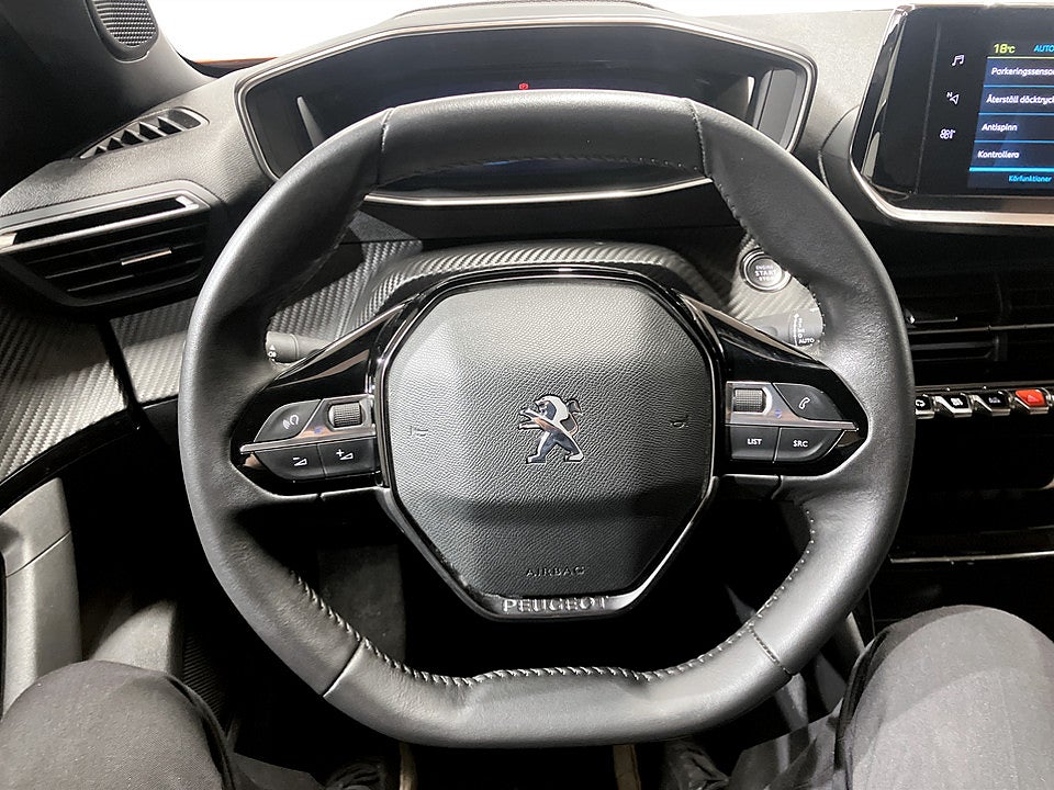 Bild på Peugeot E-2008 Allure 50kWh 136hk Aut B-KAMERA CARPLAY