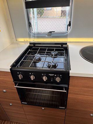 Husvagn, 1-axl Adria Astella 553 PH 4 av 21