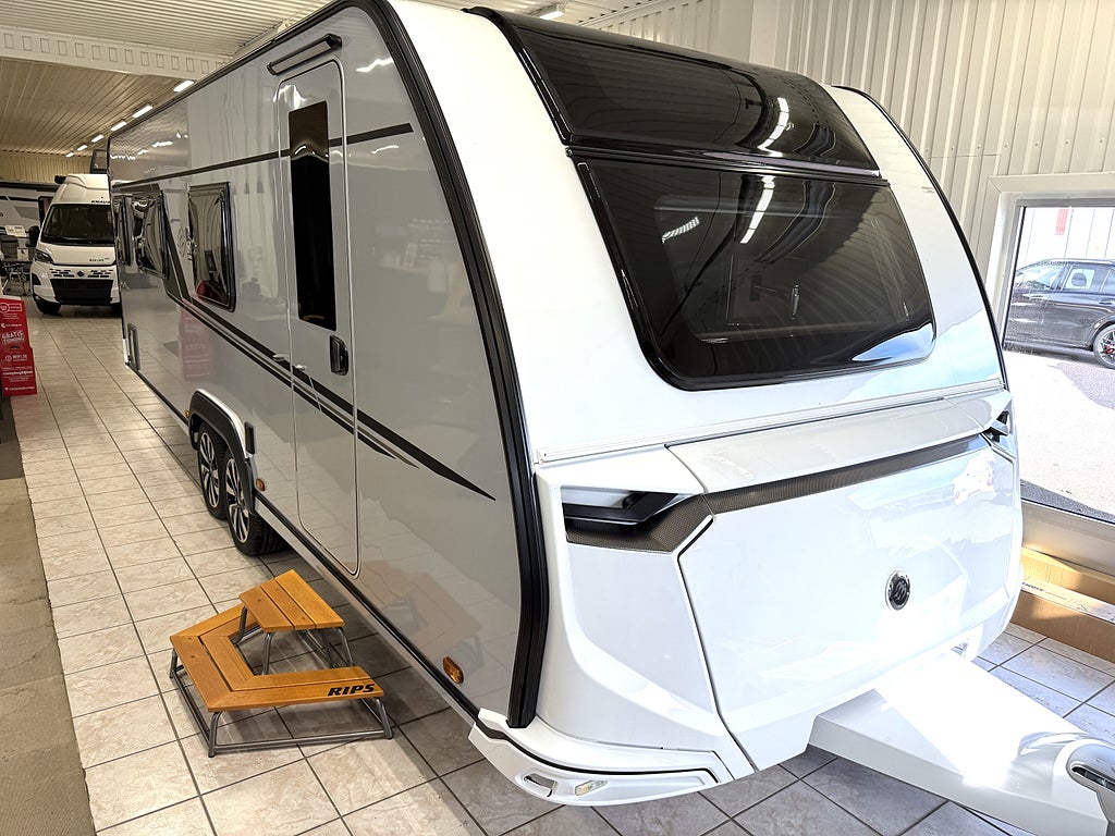 Knaus Südwind 650 PXB "Queenbädd"