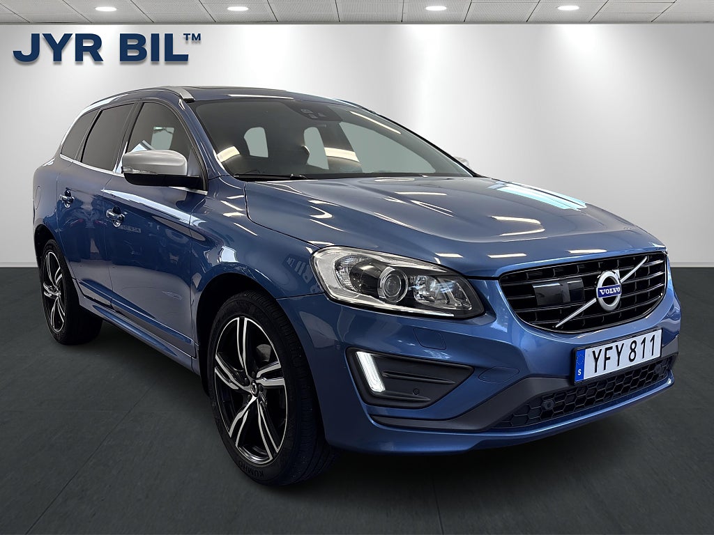 Volvo XC60 D4 AWD Classic R-Design / Kamera / Pano / Polestar