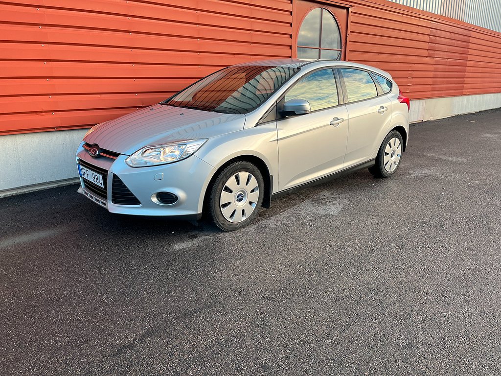 Ford Focus 1.6 Ti-VCT Flexifuel Trend Euro 5