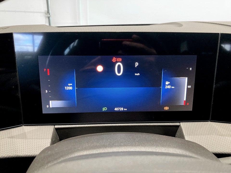 Bild på Opel Astra GS Sports Tourer 1.2 Turbo 130hk AUT