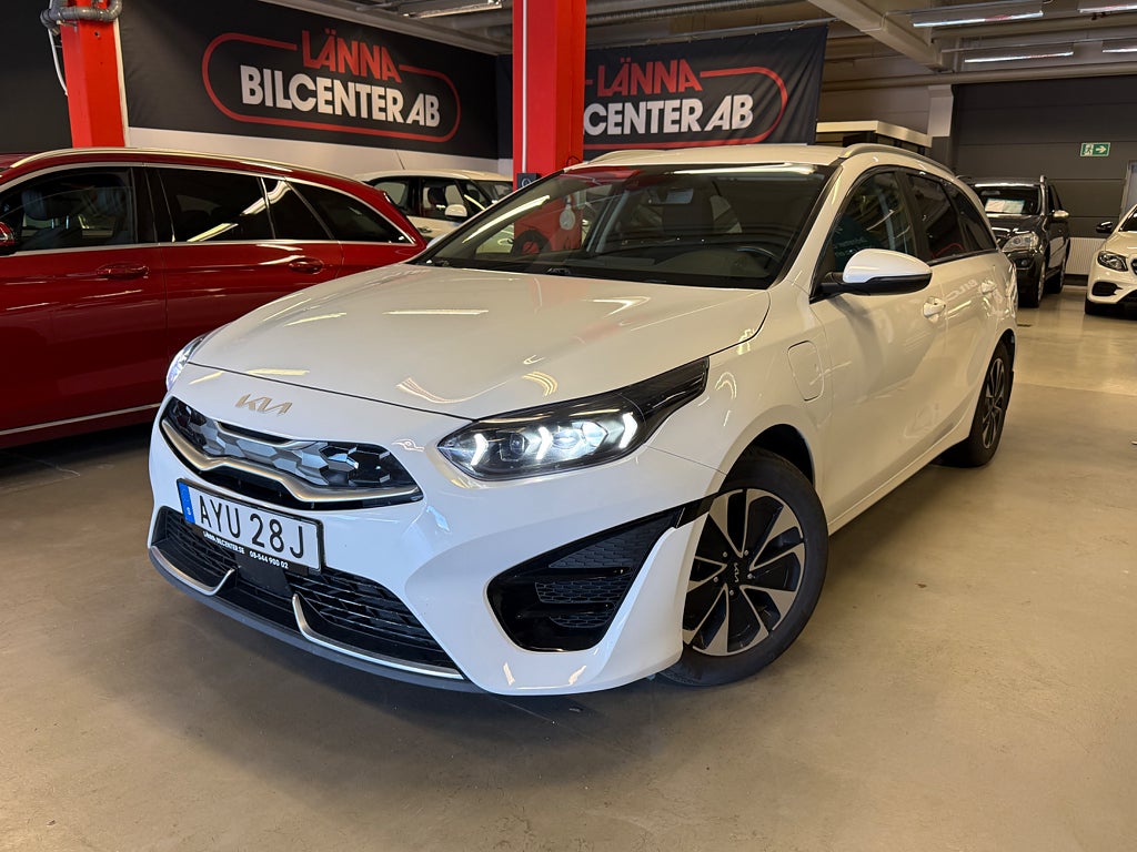 Kia Ceed Plug-in Hybrid Advance 1ÄG B-kamera PDC Navi Euro 6 SoV