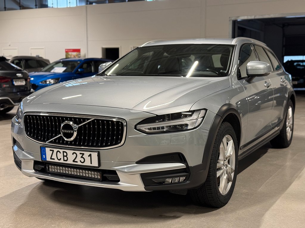 Volvo V90 Cross Country D4 AWD AUT DRAG VOC KAMERA V-HJUL 