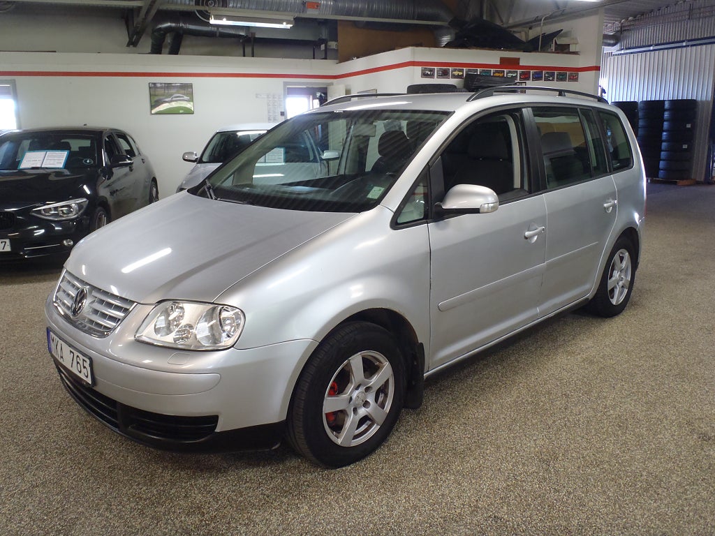 Volkswagen Touran 7-sits 2.0 EcoFuel 109hk, Besiktad t o m 2027-01-31