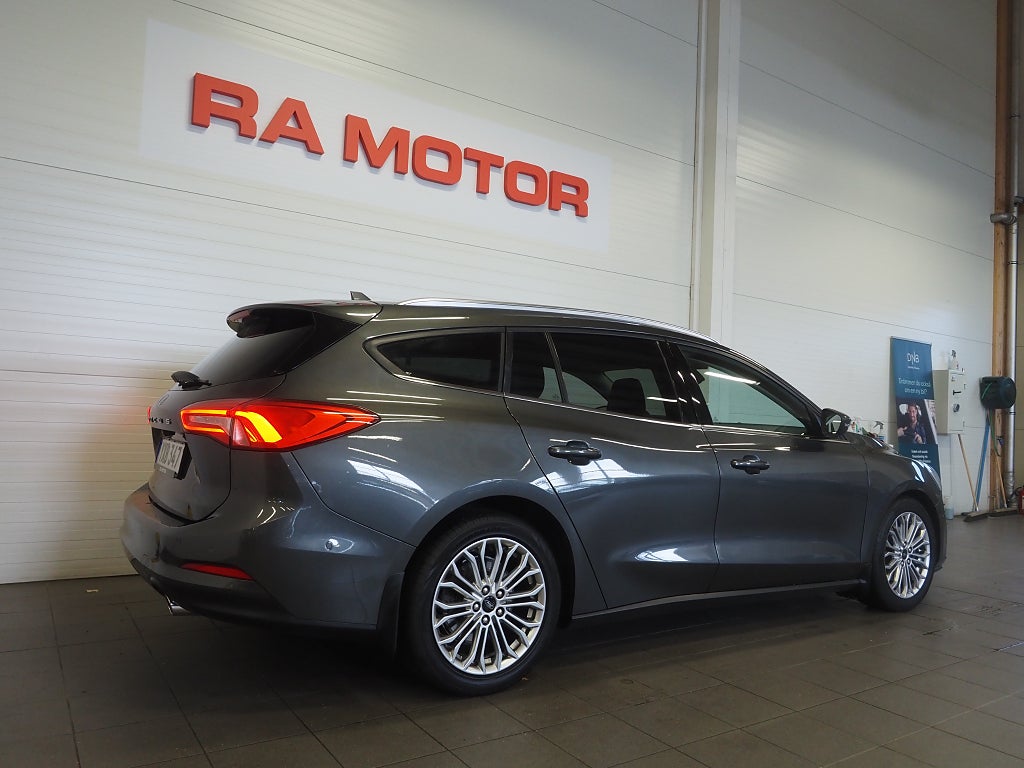 Ford Focus Kombi 1.5 SelectShift Aut Titanium 150hk Kamera 2019